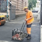 7716